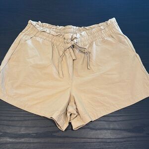 GAP Tan Cargo Shorts Relaxed Fit